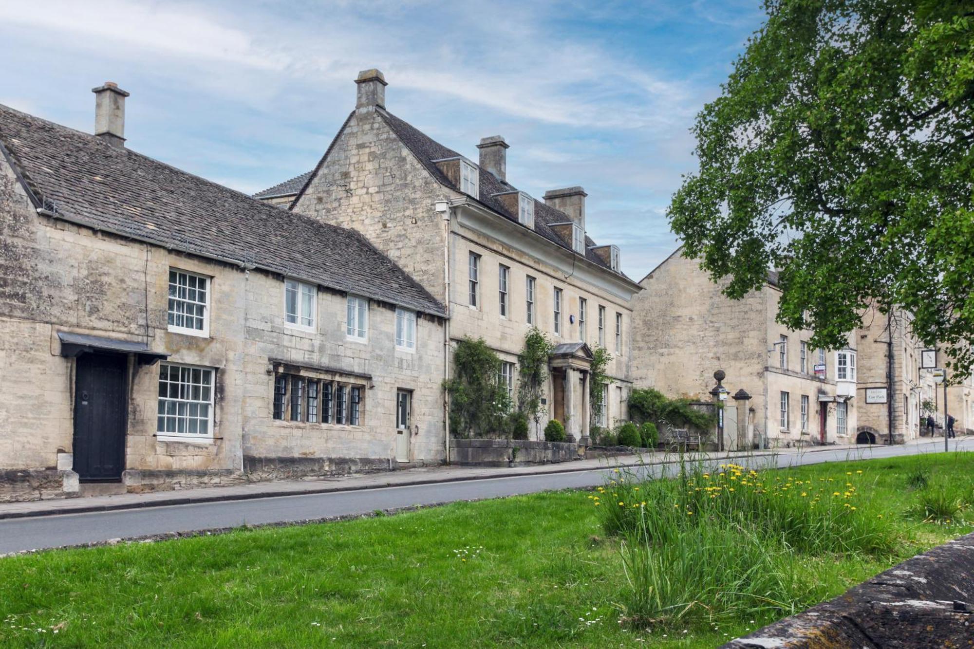 Bright & Beautiful Open Plan Coach House Painswick Villa Exterior photo